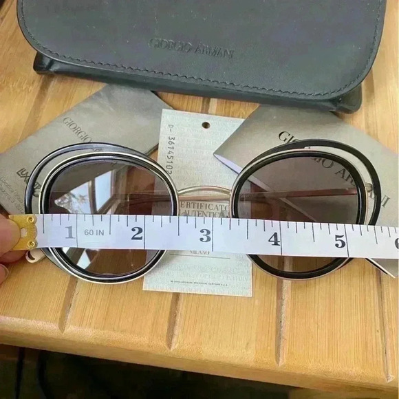 Giorgio Armani Women’s Circular Sunglasses with Box & Authenticity Certificate - Picture 10 of 15
